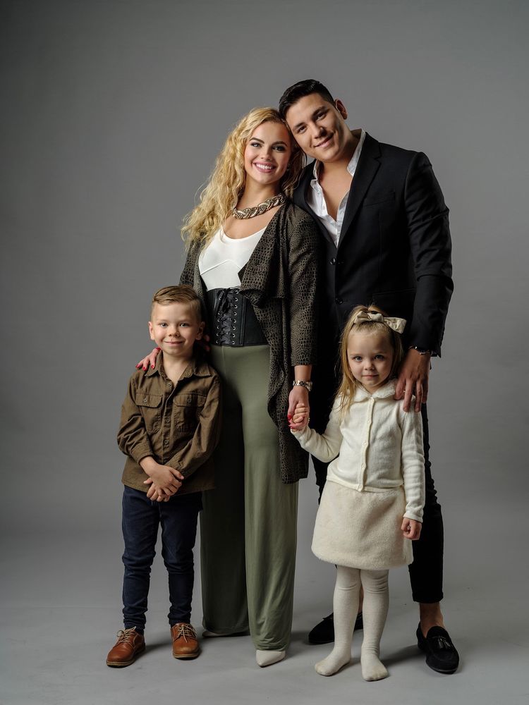Vaikystėje kalbėta malda nulėmė likimą: Sandra augina beveik dvynukus, ir yra beveik jų mama
