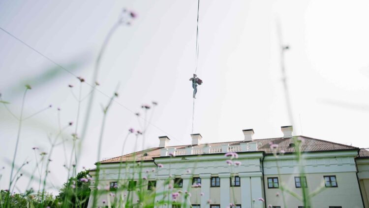 Atidarytas gėlių, meno ir meilės festivalis – Pakruojo dvaras kviečia aplankyti Viljamo Šekspyro įkvėptą pasaulį